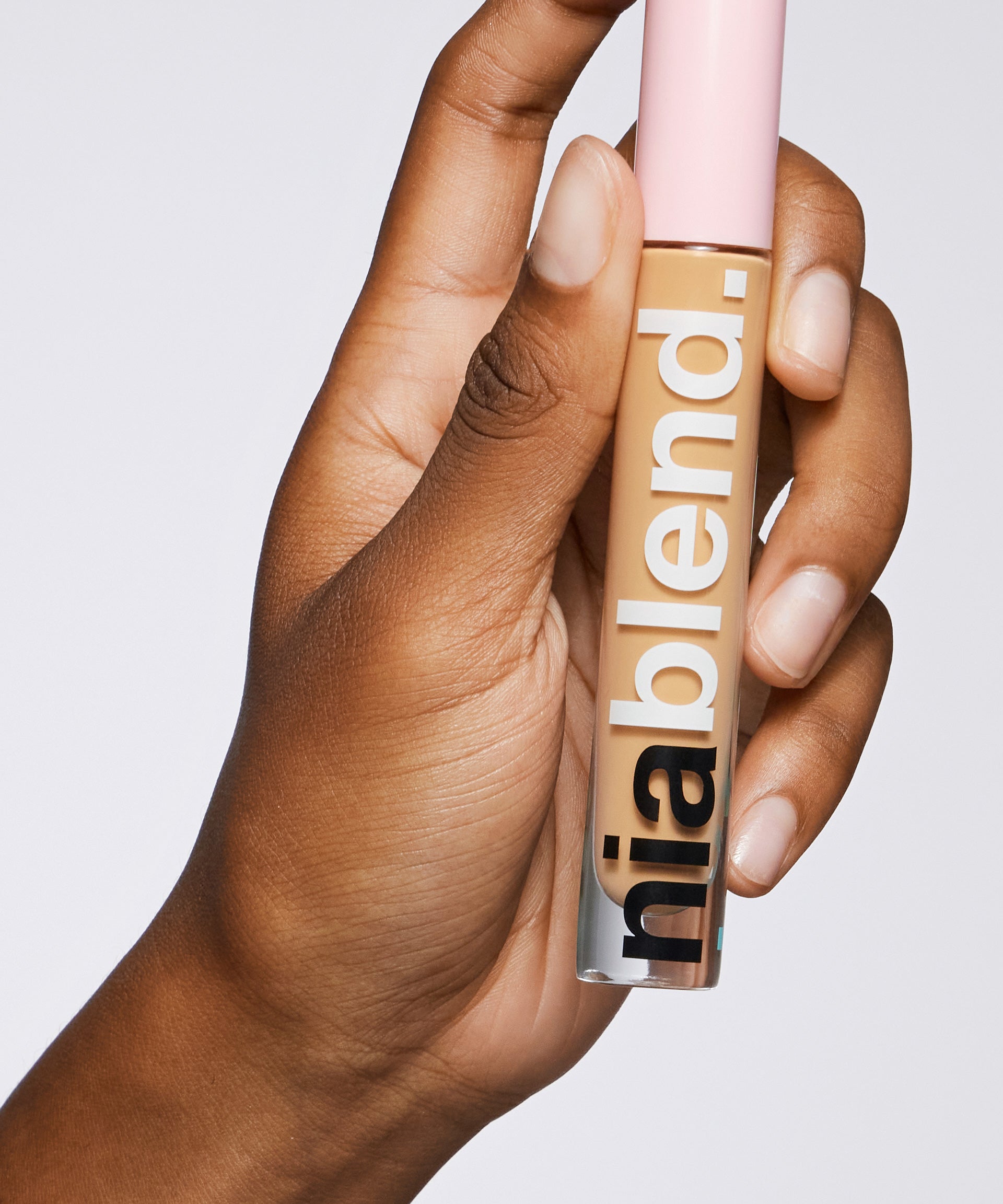 Niablend™ Serum Concealer