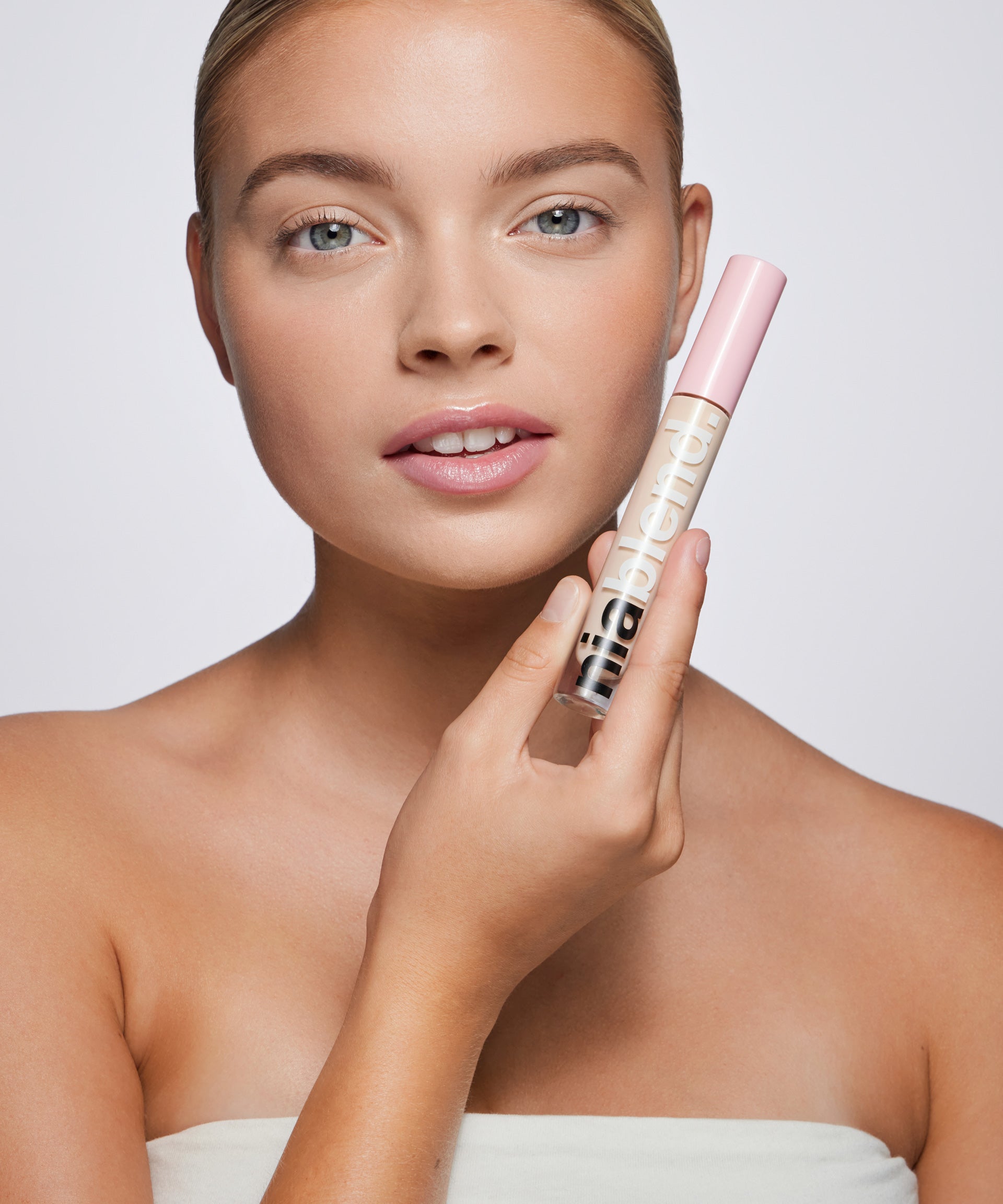 Niablend™ Serum Concealer